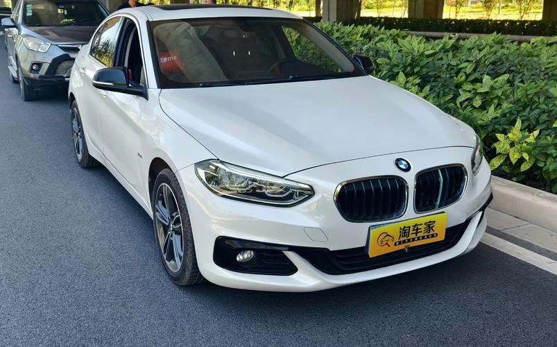 开宝马一系的女孩档次,开宝马1系都是什么人