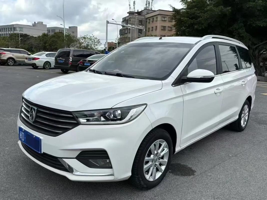 宝骏360现在多少钱,宝骏360多少钱能落地