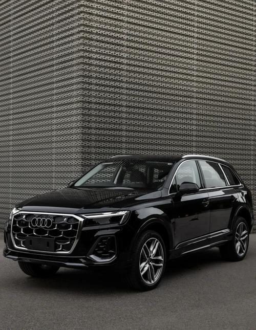 2025款奥迪q7即将上市／2020款奥迪q7国内预售