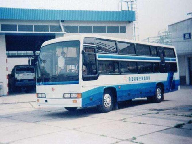 中国第一辆空气动力汽车 中国第一辆空气动力大巴汽车