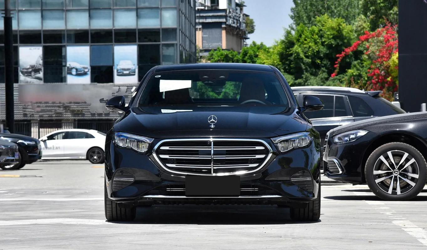 奔驰e级2024新款,2022年奔驰e级