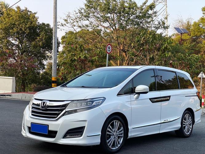 本田商务艾力绅报价及图片 本田商务7座有哪几款