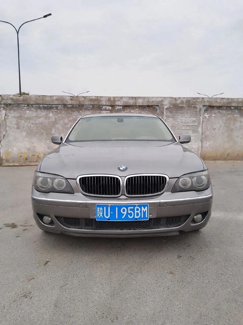 宝马7系老款图片,宝马七系老款图片