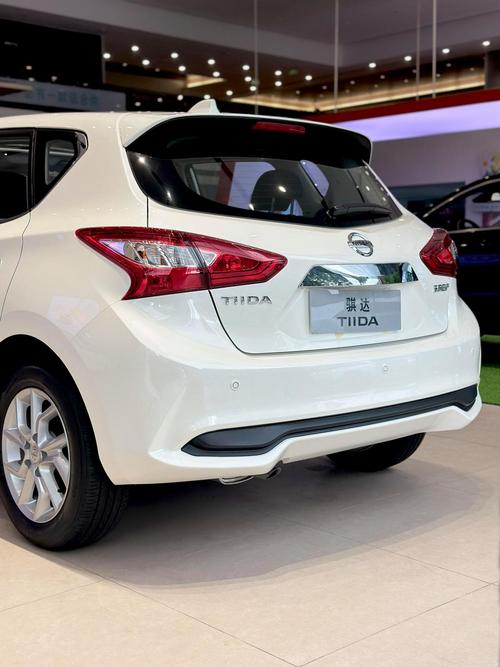 东风日产女性两厢车 东风日产2厢车型