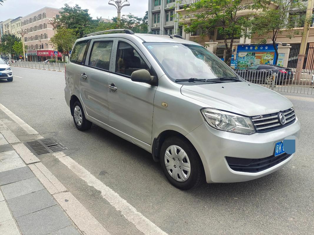 东风风光330二手车,东风风光330二手车七座