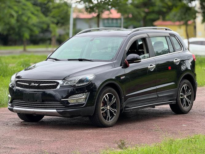 众泰suv全部车型图片(众泰suv全部车型图片及价格)