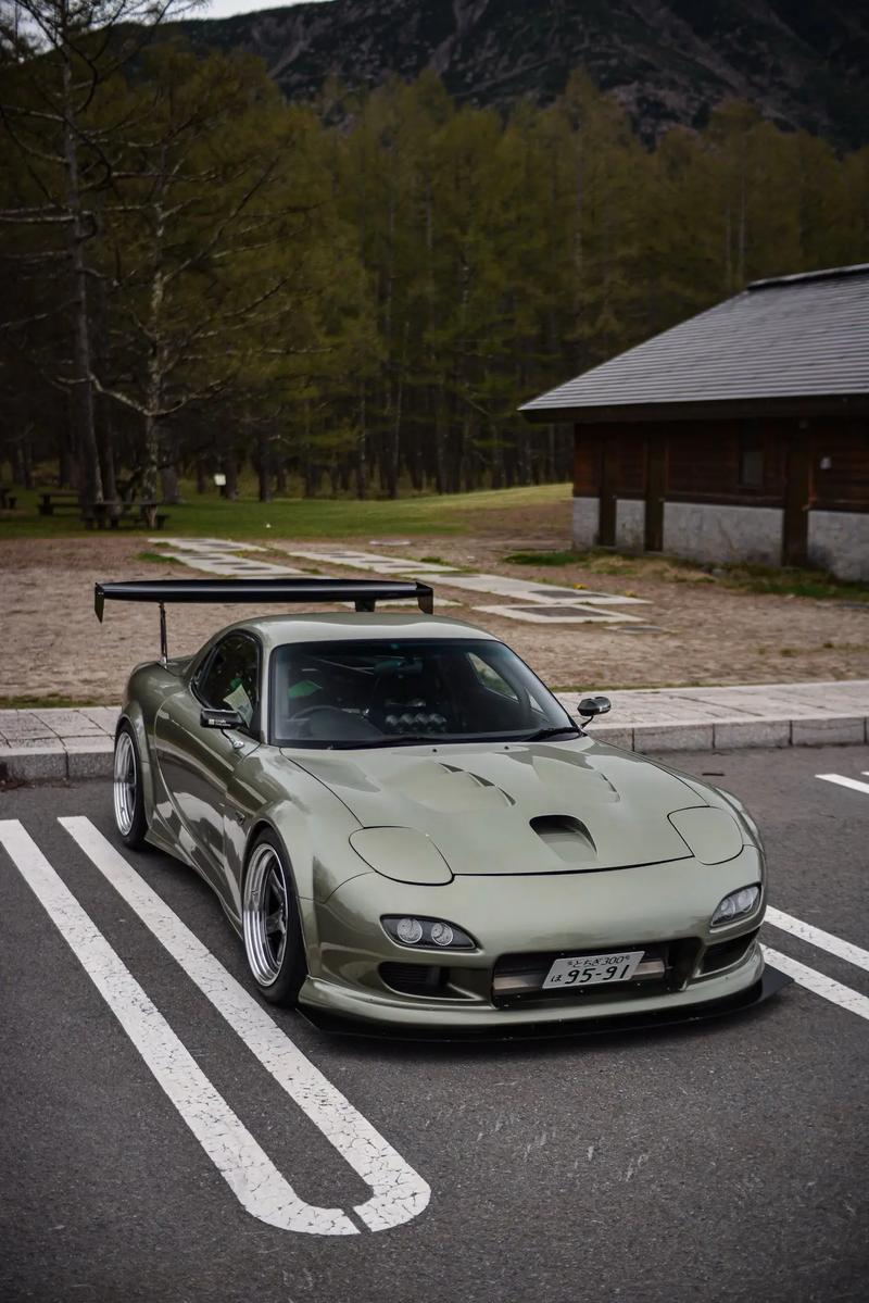 马自达rx3 马自达rx7多少钱一台